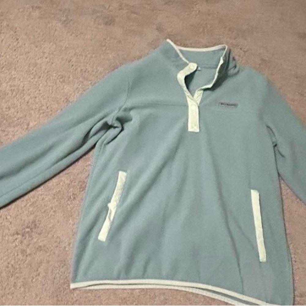 Columbia sage green pullover jacket